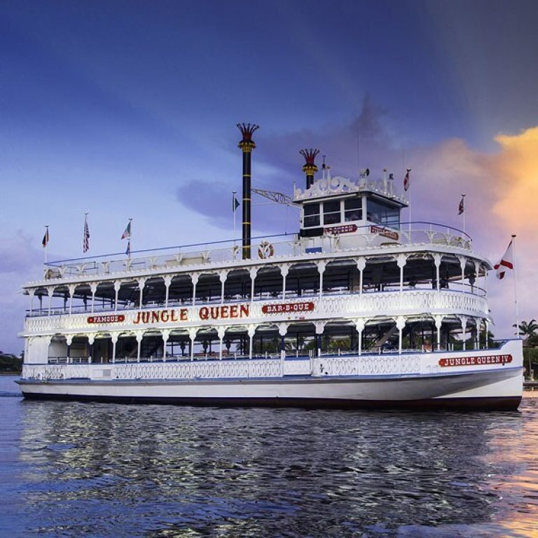 Jugnle queen boat
